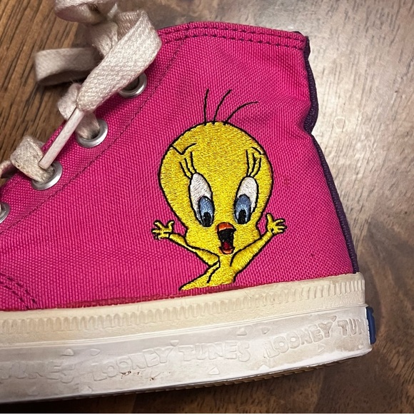 Rare Keds Looney Tunes Vintage 1993 Tweety Bird Canvas Sneakers Girls 12 Pink - Picture 2 of 16